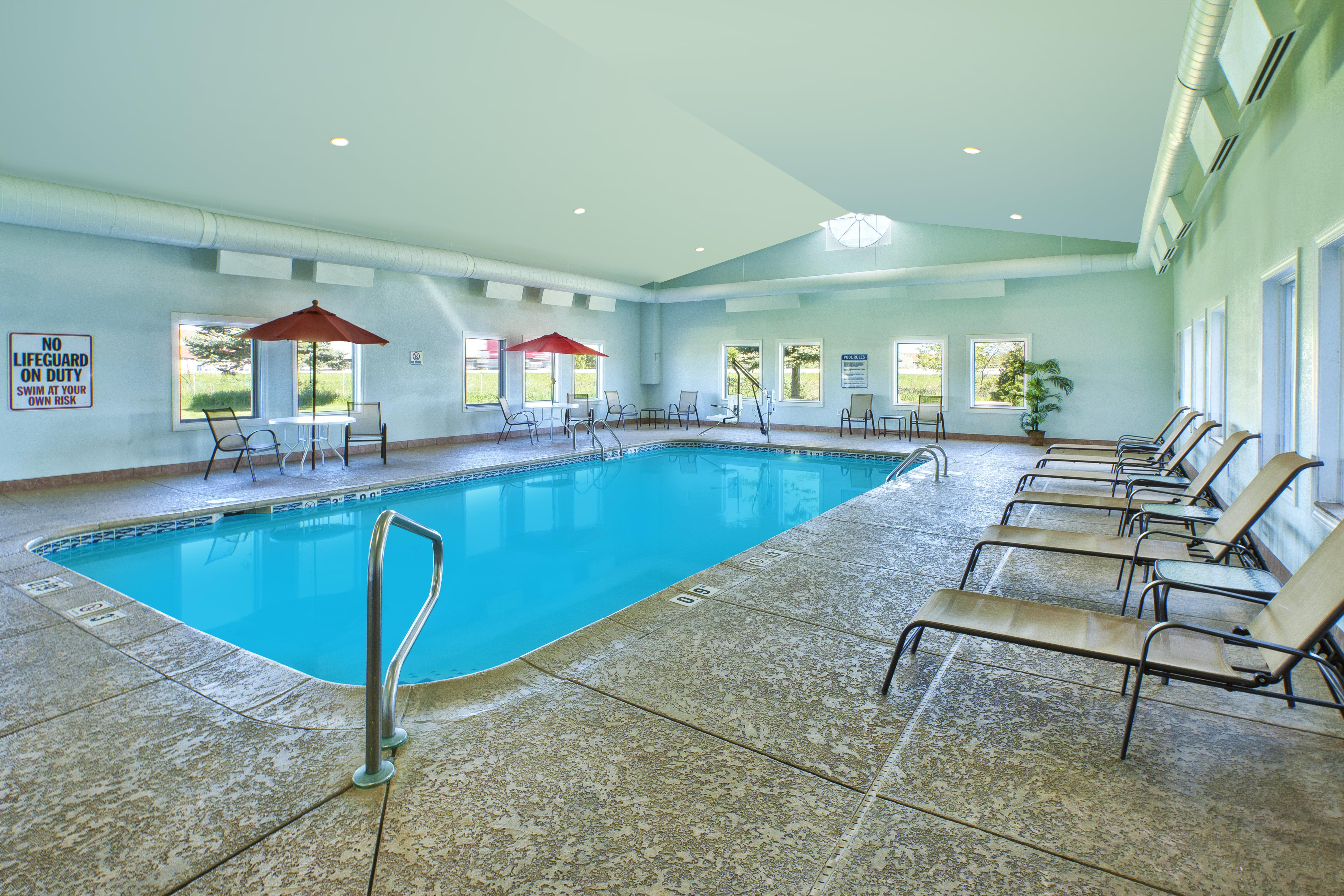 Country Inn & Suites By Radisson Benton Harbor-St Joseph Mi Exterior foto