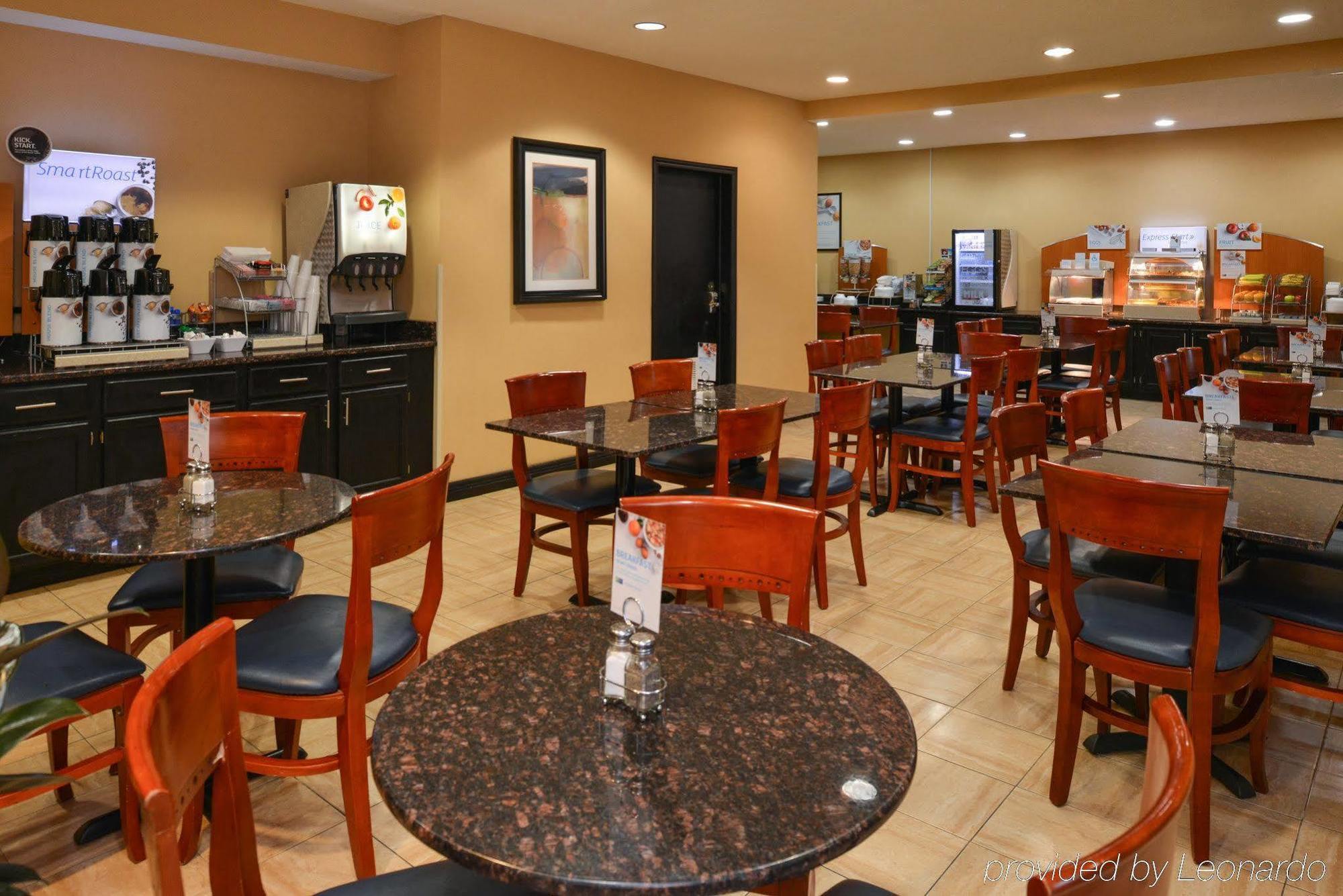 Country Inn & Suites By Radisson Benton Harbor-St Joseph Mi Exterior foto