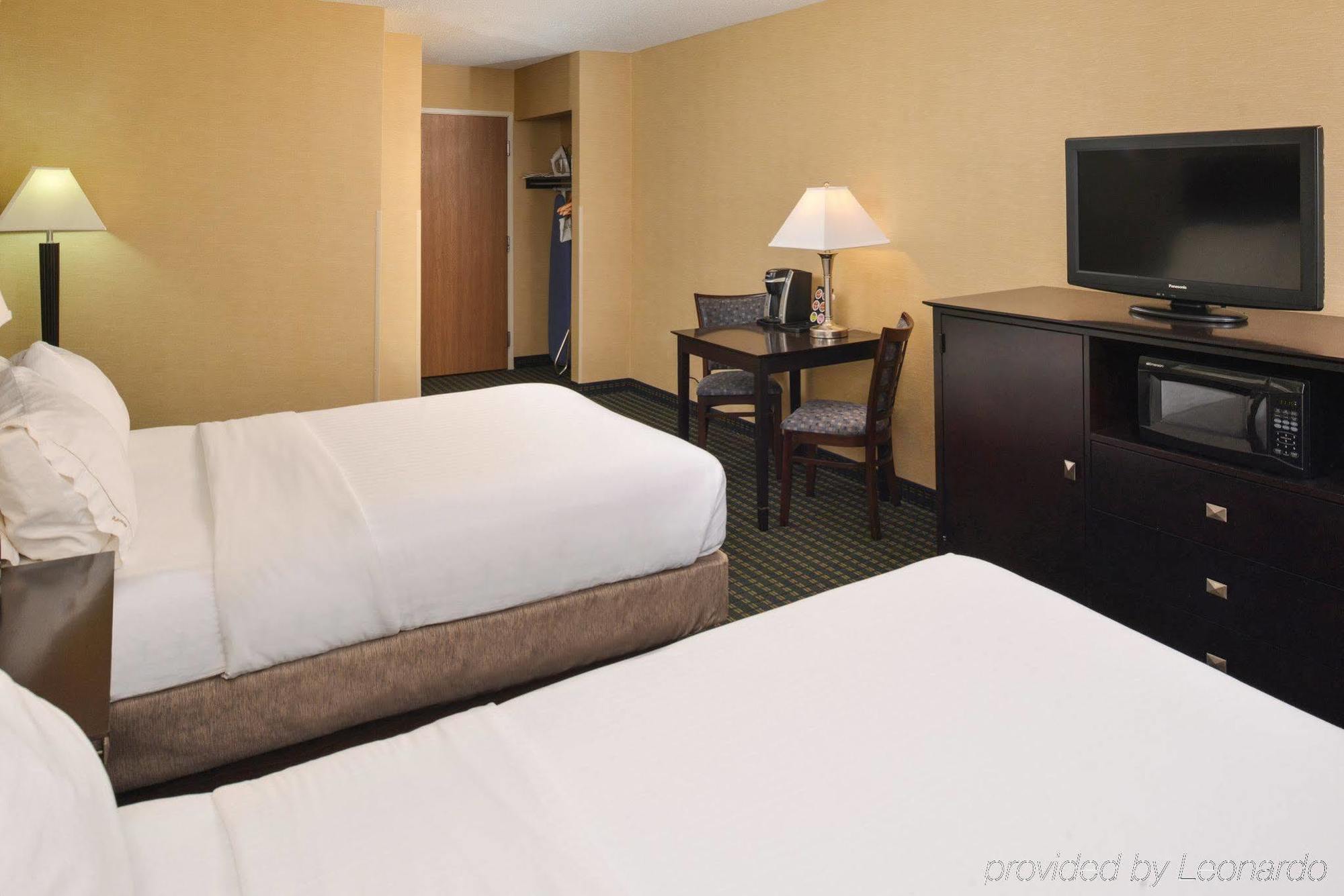 Country Inn & Suites By Radisson Benton Harbor-St Joseph Mi Exterior foto