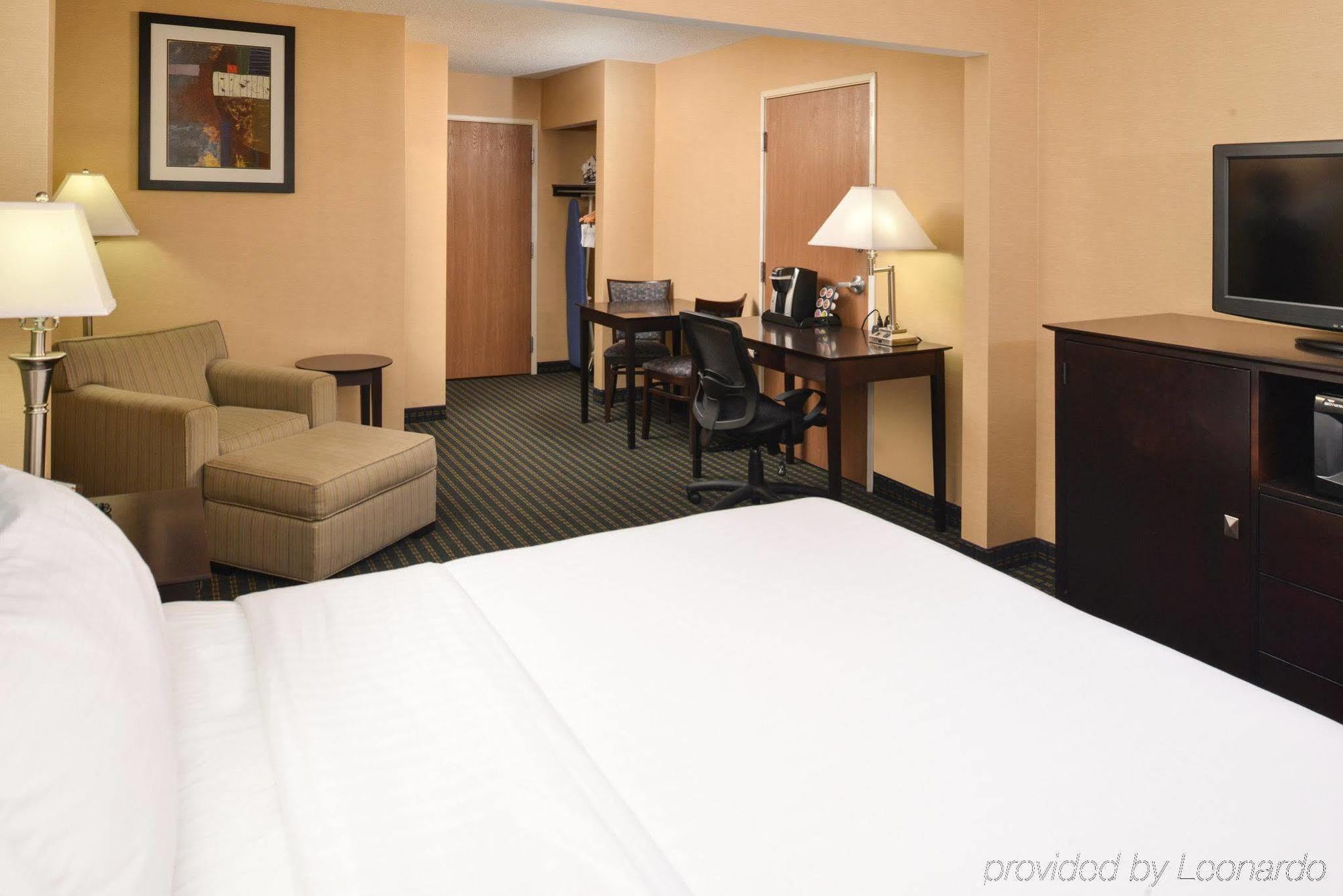 Country Inn & Suites By Radisson Benton Harbor-St Joseph Mi Exterior foto